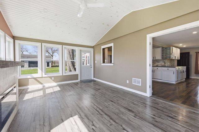 710 S Elm Street, Three Oaks, MI 49128