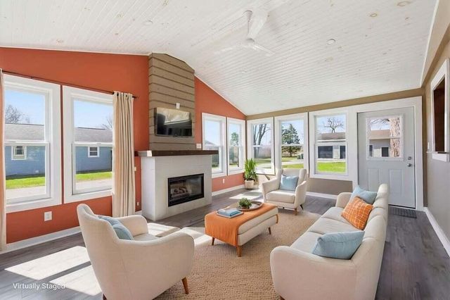 710 S Elm Street, Three Oaks, MI 49128