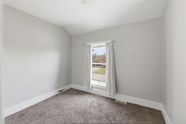 710 S Elm Street, Three Oaks, MI 49128