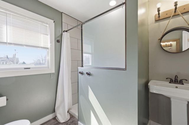 710 S Elm Street, Three Oaks, MI 49128