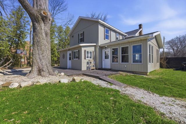 710 S Elm Street, Three Oaks, MI 49128