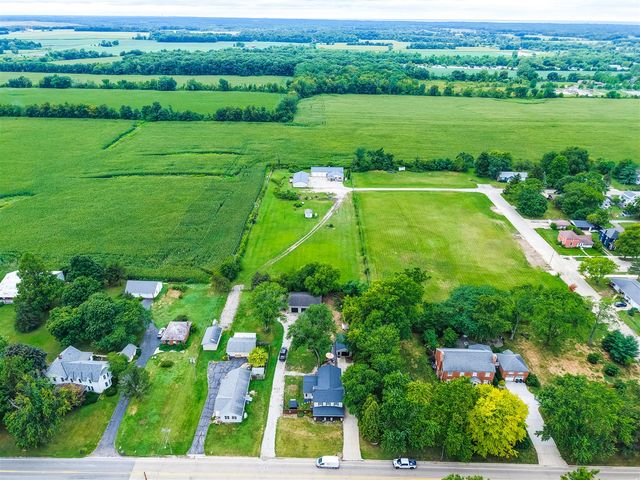 710 S Elm Street, Three Oaks, MI 49128