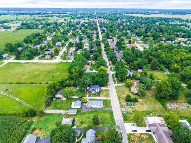 710 S Elm Street, Three Oaks, MI 49128