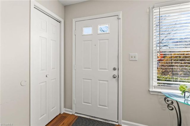 3703 Cotswold Terrace 1, Greensboro, NC 27410