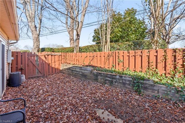 3703 Cotswold Terrace 1, Greensboro, NC 27410