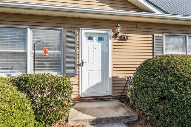 3703 Cotswold Terrace 1, Greensboro, NC 27410