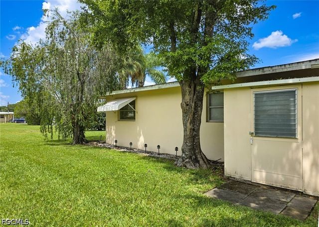 2214 Gladiola DR, Lehigh Acres, FL 33936