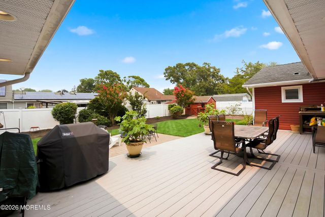 406 Laurel Boulevard, Lanoka Harbor, NJ 08734