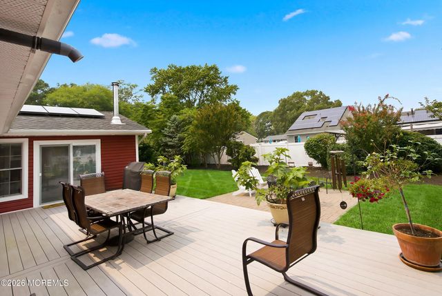 406 Laurel Boulevard, Lanoka Harbor, NJ 08734