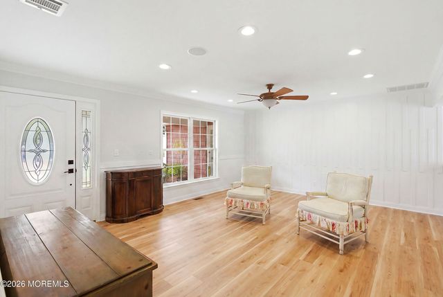 406 Laurel Boulevard, Lanoka Harbor, NJ 08734
