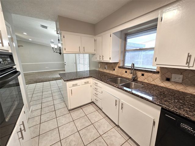 802 James Street, Deer Park, TX 77536