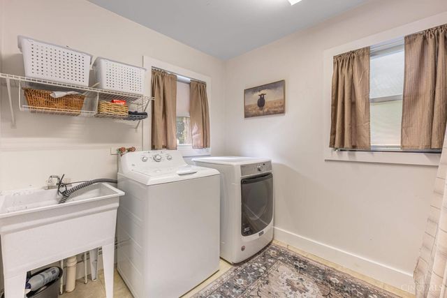713 Central Avenue, Carlisle, OH 45005
