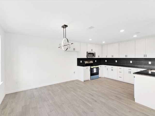 1208 Ridgeview Circle, Granbury, TX 76048