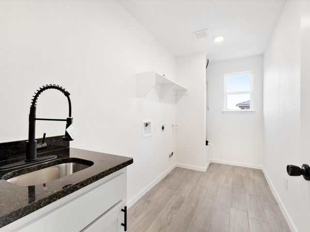 1208 Ridgeview Circle, Granbury, TX 76048