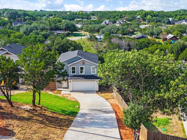 1208 Ridgeview Circle, Granbury, TX 76048
