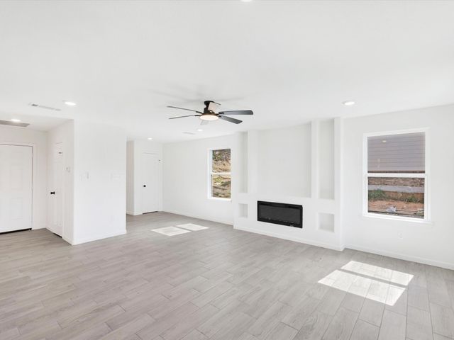 1208 Ridgeview Circle, Granbury, TX 76048