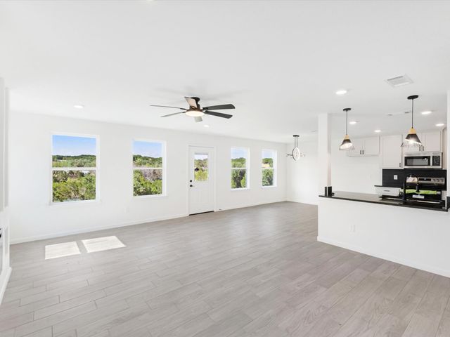 1208 Ridgeview Circle, Granbury, TX 76048