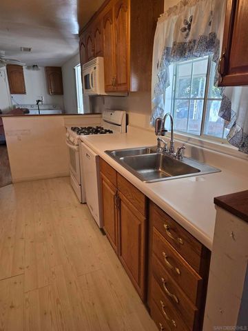 2550 E Valley Parkway 122, Escondido, CA 92027