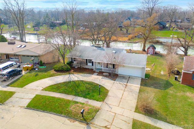 21918 Knudsen Drive, Grosse Ile Township, MI 48138
