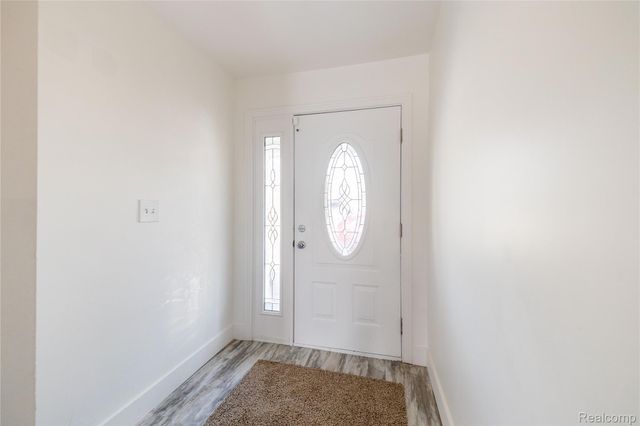 21918 Knudsen Drive, Grosse Ile Township, MI 48138