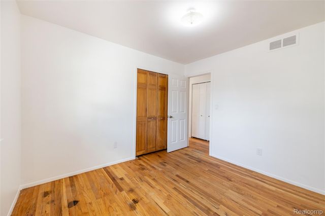 21918 Knudsen Drive, Grosse Ile Township, MI 48138