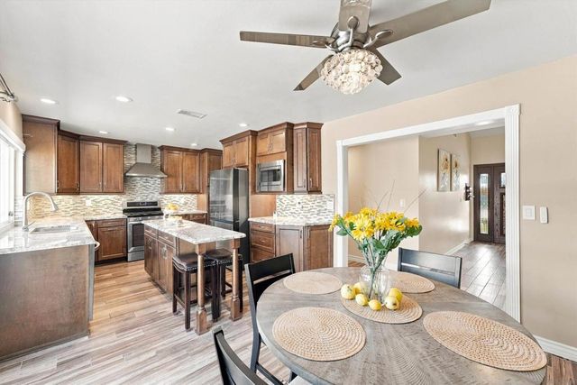 1962 Harte Way, Placentia, CA 92870
