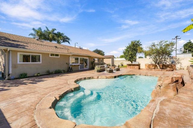 1962 Harte Way, Placentia, CA 92870