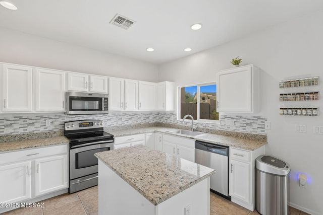 892 W Calle Valenciana, Sahuarita, AZ 85629