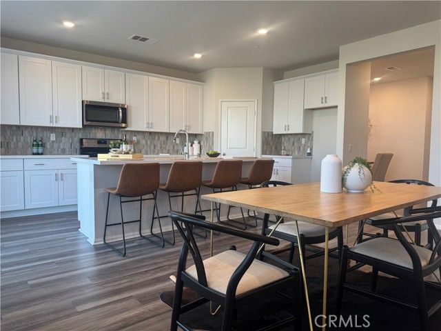 9731 Lasorda Court, Riverside, CA 92503