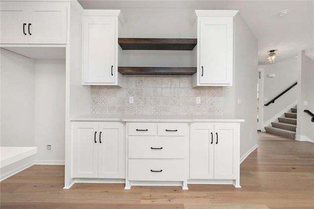 19791 W 122nd Terrace, Olathe, KS 66061