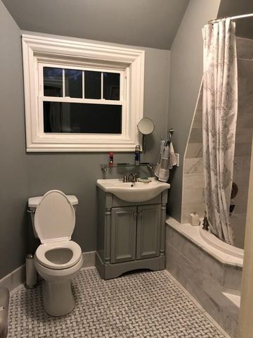108 Walnut 108, Newton, MA 02460