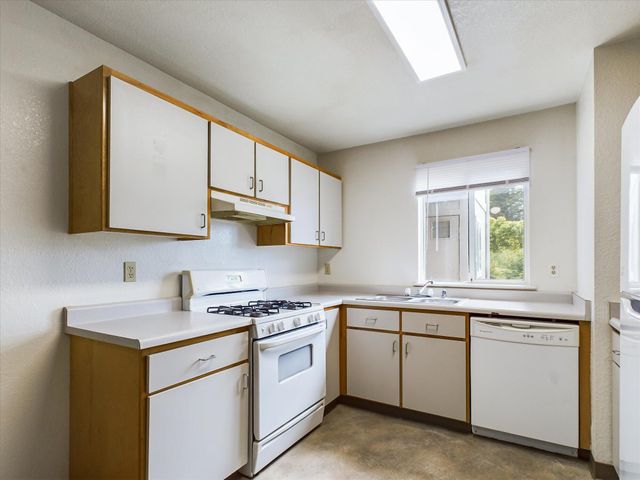 3122 St Louis Road, Arcata, CA 95521