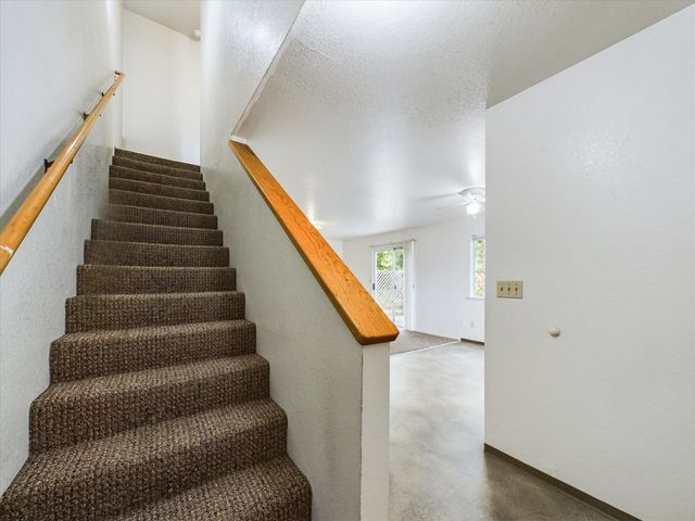 3122 St Louis Road, Arcata, CA 95521