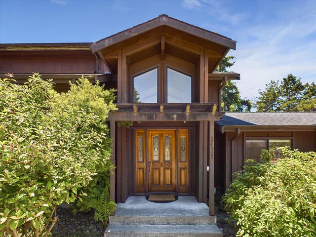 3122 St Louis Road, Arcata, CA 95521