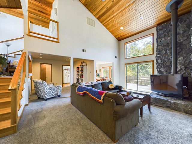 3122 St Louis Road, Arcata, CA 95521