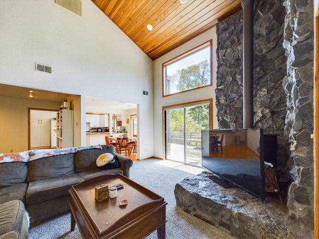 3122 St Louis Road, Arcata, CA 95521