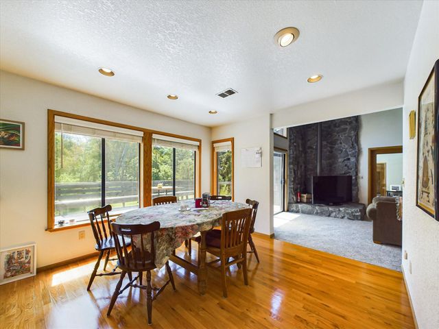 3122 St Louis Road, Arcata, CA 95521