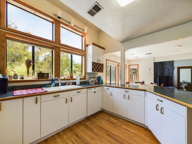 3122 St Louis Road, Arcata, CA 95521