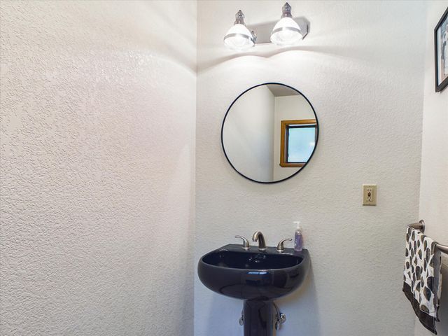 3122 St Louis Road, Arcata, CA 95521