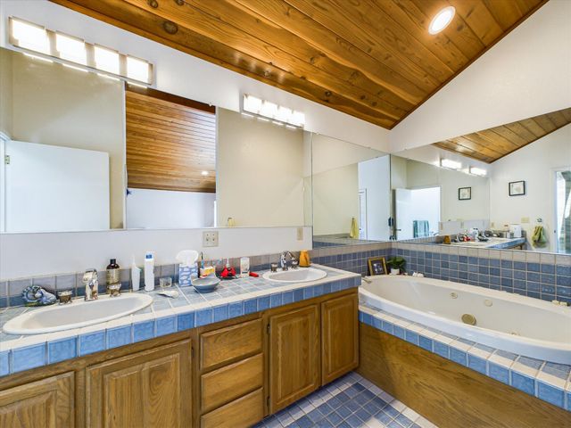 3122 St Louis Road, Arcata, CA 95521