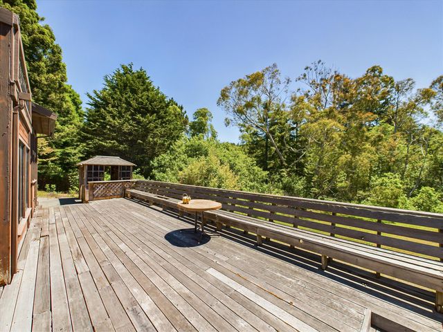 3122 St Louis Road, Arcata, CA 95521