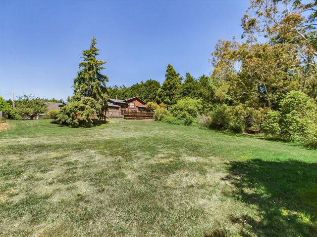 3122 St Louis Road, Arcata, CA 95521
