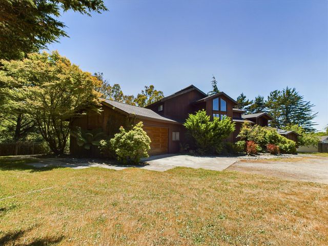 3122 St Louis Road, Arcata, CA 95521