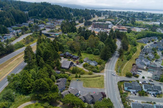 3122 St Louis Road, Arcata, CA 95521