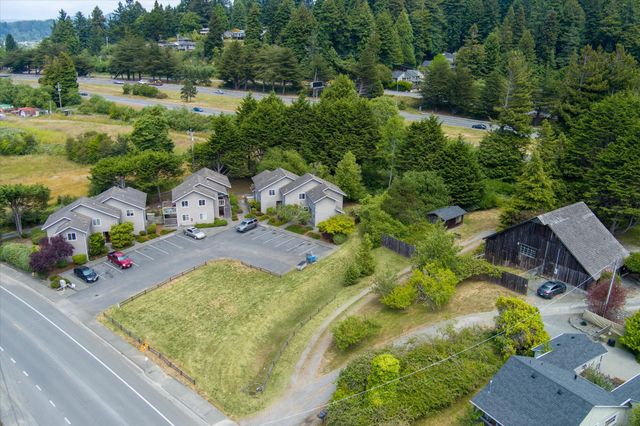 3122 St Louis Road, Arcata, CA 95521