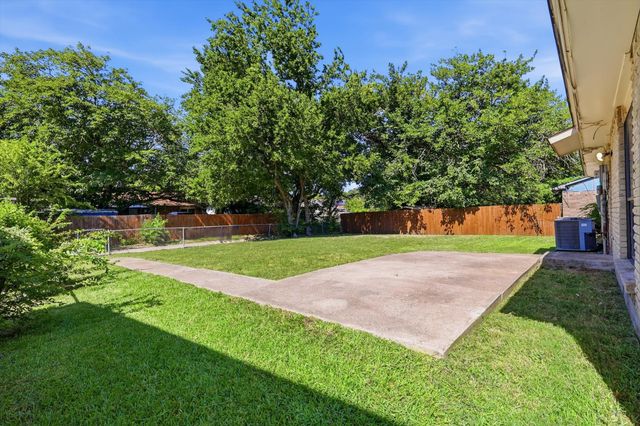 7323 Ashcrest Lane, Dallas, TX 75249