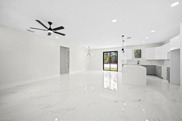 373 Selkirk AVE, Lehigh Acres, FL 33974