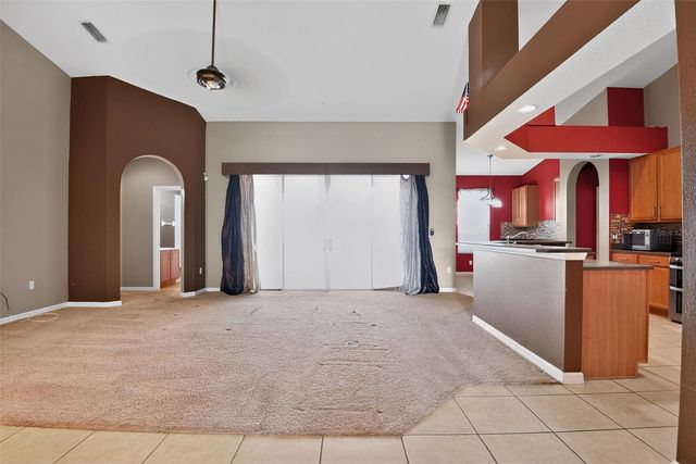 101 OAK HAVEN CIRCLE, Deland, FL 32720