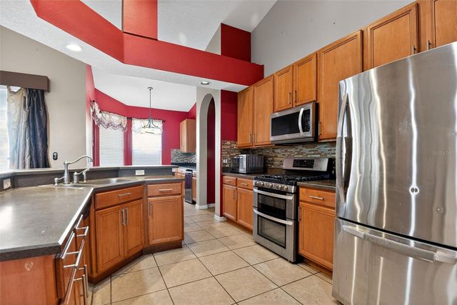 101 OAK HAVEN CIRCLE, Deland, FL 32720