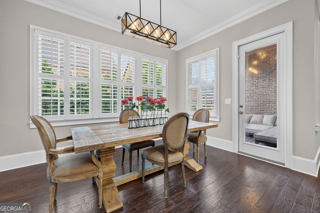 5042 Merton Lane, Marietta, GA 30068